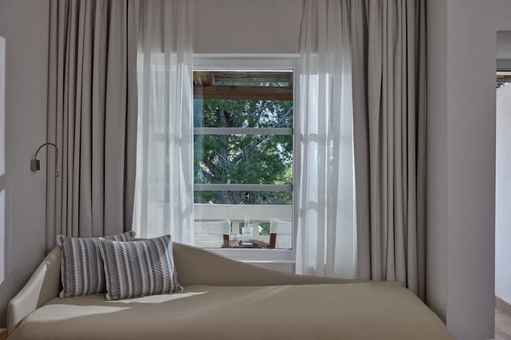 Hydra Beach Resort