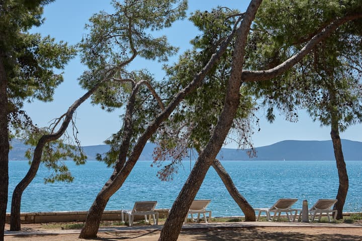 Hydra Beach Resort