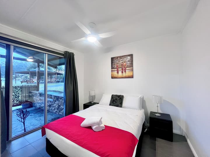 The Grampians Motel & The Views Restaurant