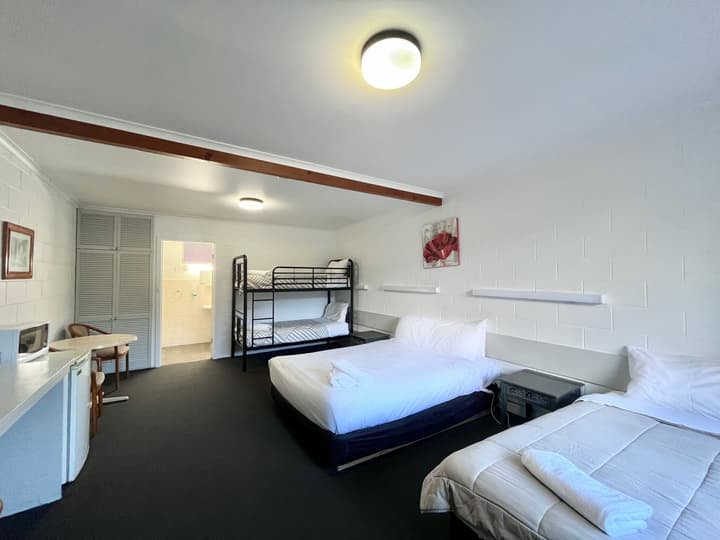 The Grampians Motel & The Views Restaurant