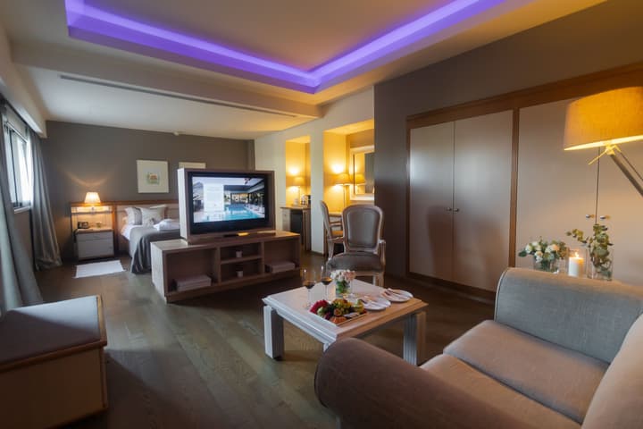 Alasia Hotel