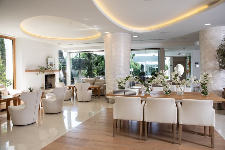 Alasia Hotel