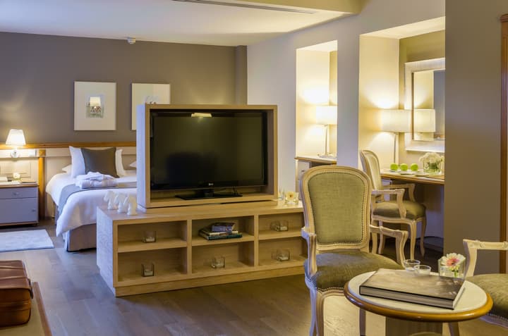Alasia Hotel