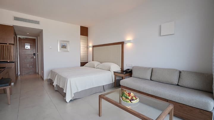 Sunrise Pearl Hotel & Spa