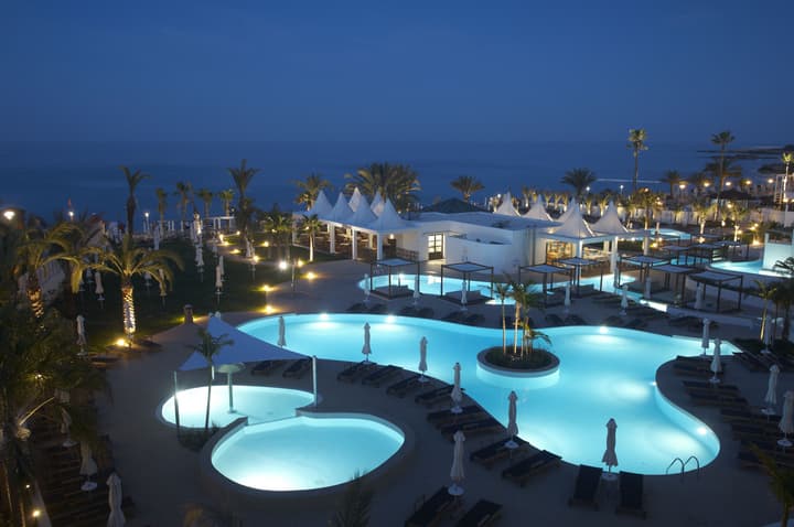 Sunrise Pearl Hotel & Spa