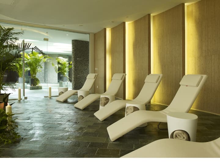 Sunrise Pearl Hotel & Spa