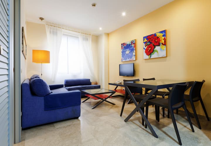 Apartamentos Vértice Sevilla Aljarafe