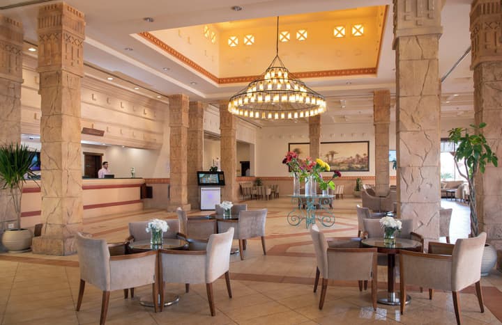 Charmillion Sea Life Resort