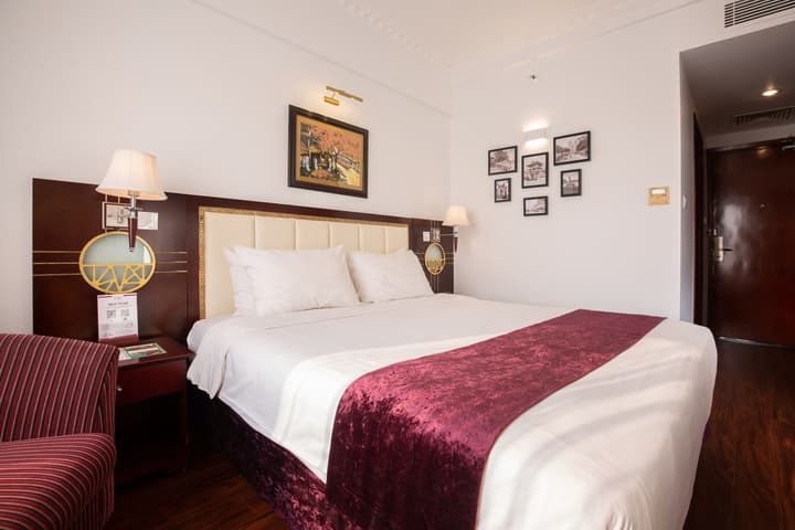 Flower Garden Hotel