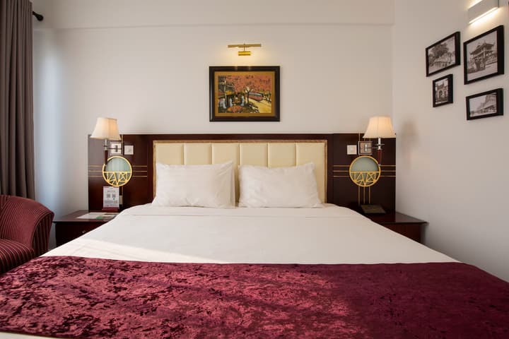 Flower Garden Hotel