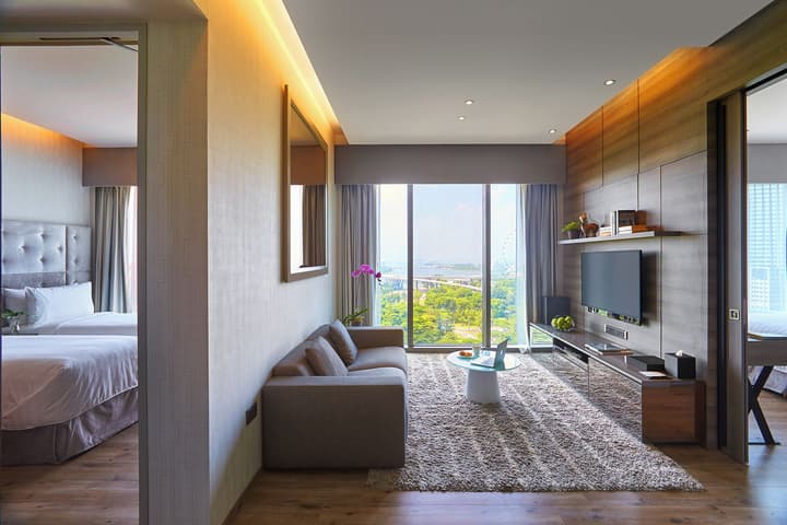 Pan Pacific Serviced Suites Beach Road, Singapore