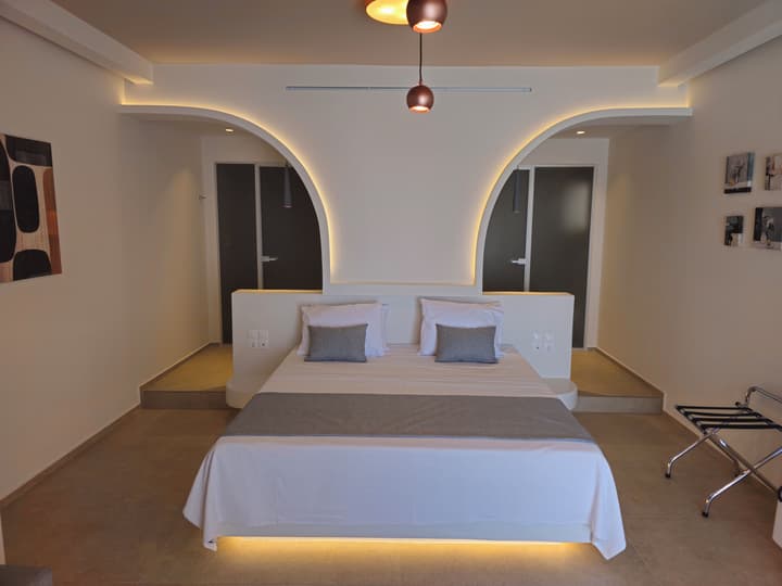 Moonlight Apartments & Suites