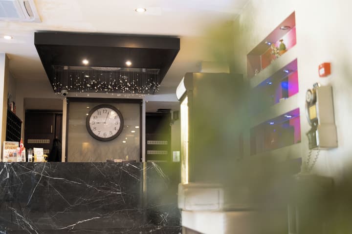 May Park Hotel