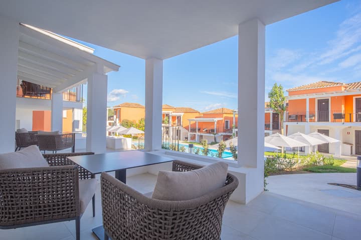 Felix Hotels - Galanias Hotel & Retreat