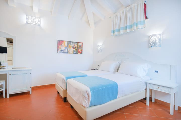 Felix Hotels - Galanias Hotel & Retreat