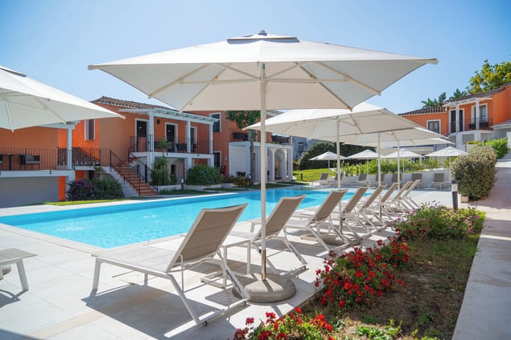 Felix Hotels - Galanias Hotel & Retreat