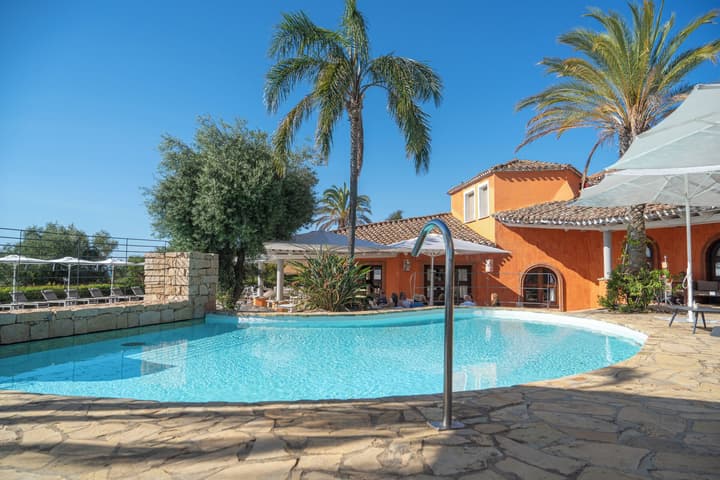Felix Hotels - Galanias Hotel & Retreat