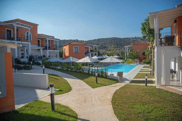 Felix Hotels - Galanias Hotel & Retreat