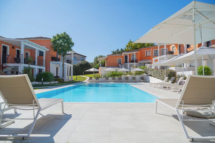 Felix Hotels - Galanias Hotel & Retreat