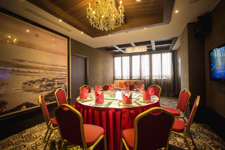 Huatian Chinagora Hotel