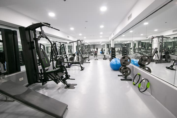 Acroterra Rosa Luxury Suites & Spa