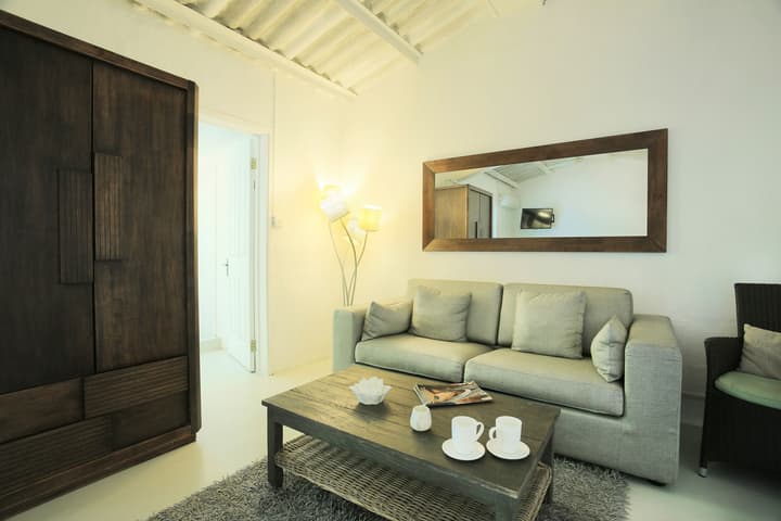 Esprit Libre Restaurant and Guest House
