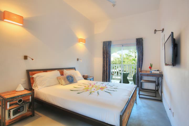 Esprit Libre Restaurant and Guest House