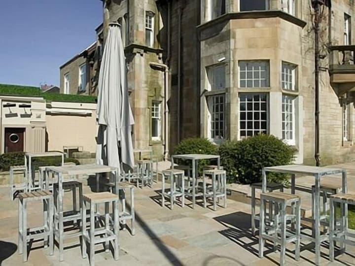 The Orchard Park Hotel