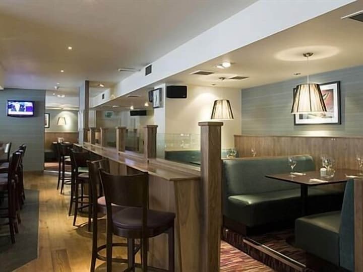 The Orchard Park Hotel