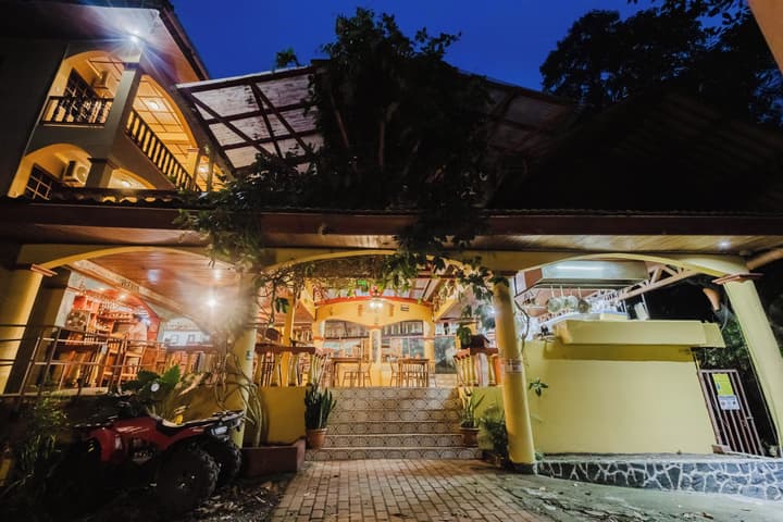 Hotel Las Tres Banderas