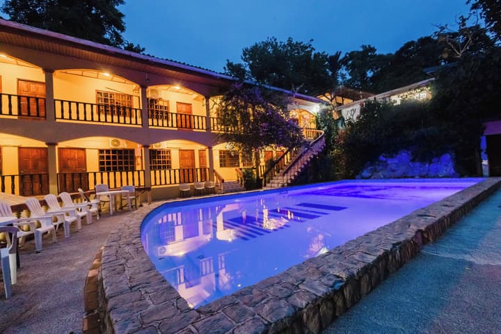 Hotel Las Tres Banderas