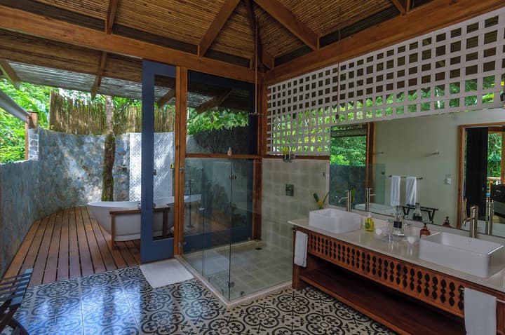 Pacuare Lodge by Böëna