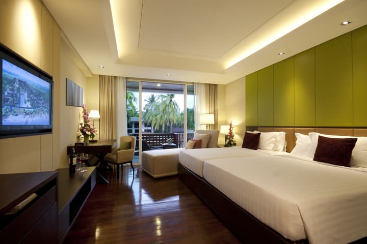 Graceland Khaolak Beach Resort