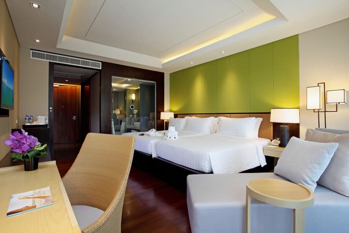Graceland Khaolak Beach Resort