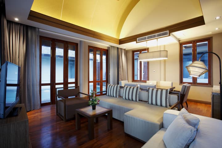 Graceland Khaolak Beach Resort