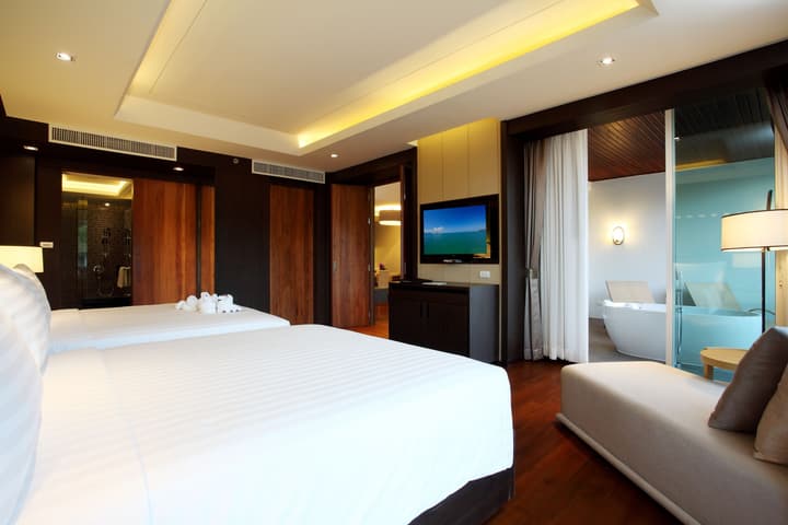 Graceland Khaolak Beach Resort