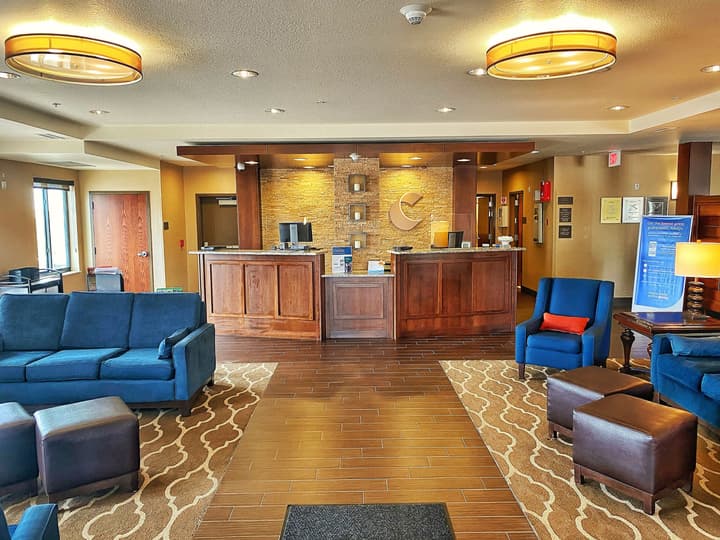 Comfort Inn & Suites