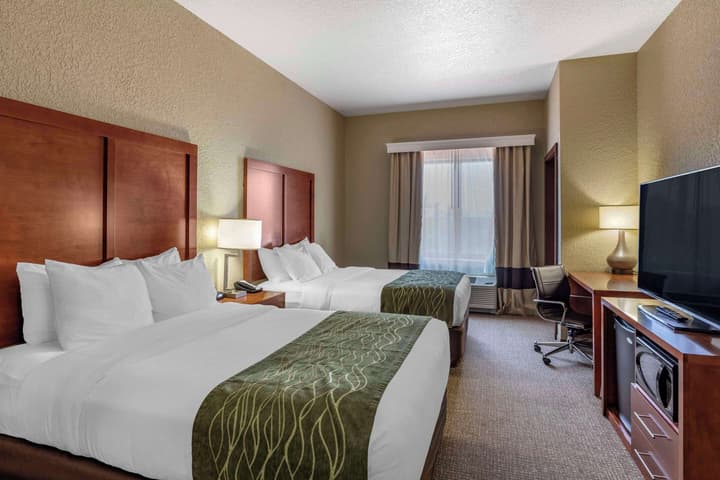 Comfort Inn & Suites