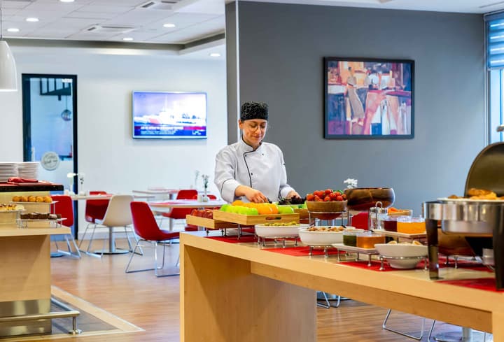 ibis Izmir Alsancak