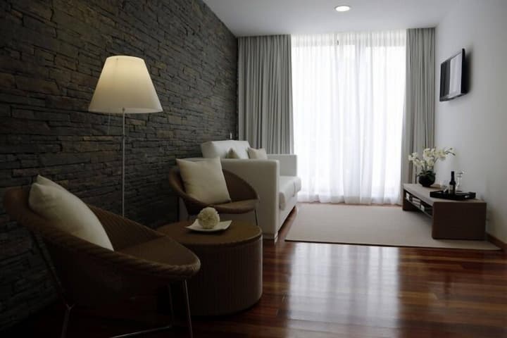 LBV House Hotel