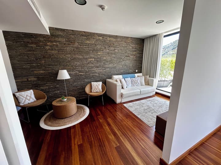 LBV House Hotel