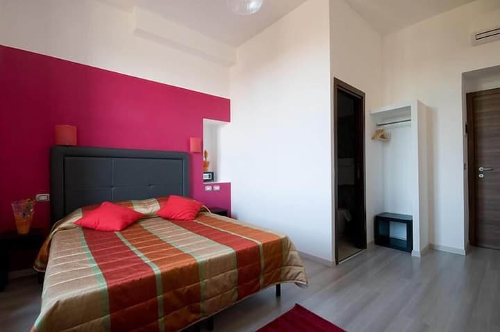 MF Hotel