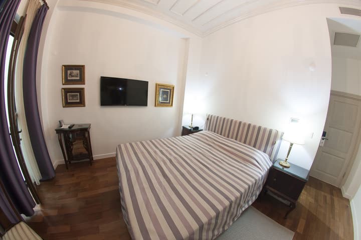 Villa Pera Suite Hotel