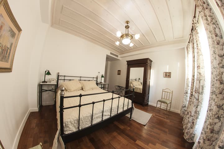 Villa Pera Suite Hotel