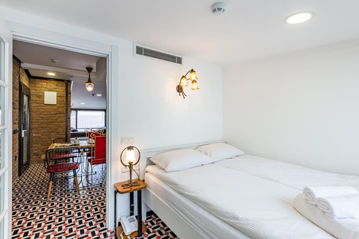 Villa Pera Suite Hotel