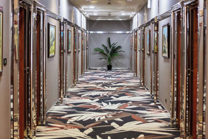 KINGS PARK HOTEL