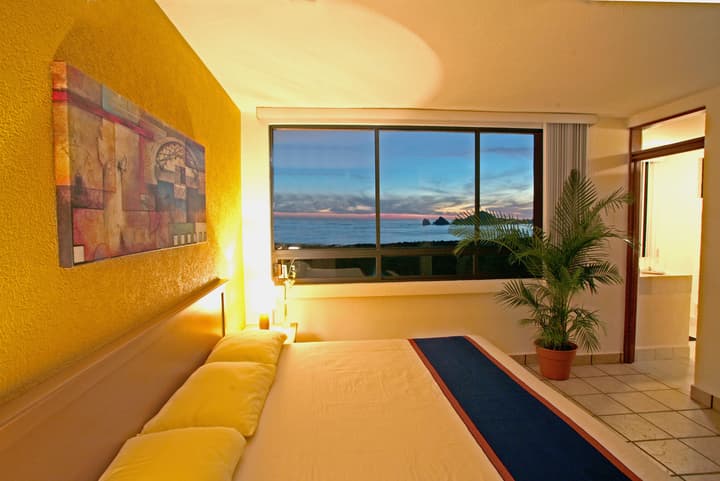 Sunrock Hotel and Suites