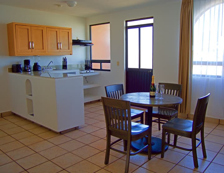 Sunrock Hotel and Suites