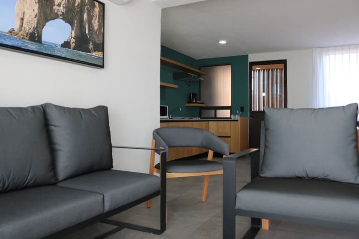 Sunrock Hotel and Suites