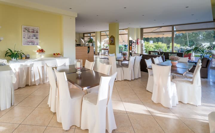 Minavra Hotel